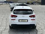 Hyundai i30 2023 года за 8 890 000 тг. в Атырау – фото 4