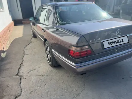 Mercedes-Benz E 280 1995 годаүшін5 600 000 тг. в Тараз – фото 6