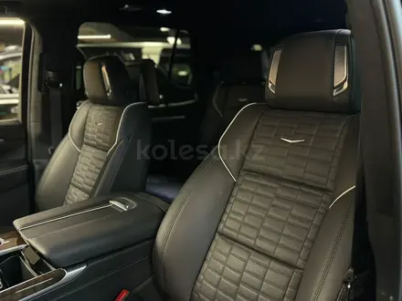 Cadillac Escalade Sport Platinum 2025 года за 90 000 000 тг. в Алматы – фото 40