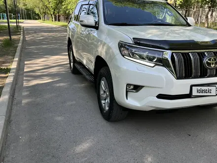Toyota Land Cruiser Prado 2021 года за 23 700 000 тг. в Алматы – фото 3