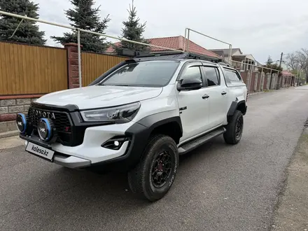 Toyota Hilux 2024 года за 34 500 000 тг. в Алматы – фото 2