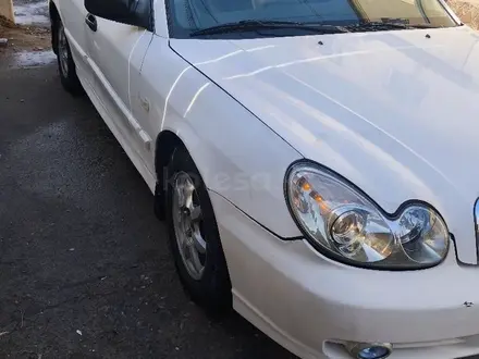 Hyundai Sonata 2005 года за 1 500 000 тг. в Шымкент – фото 2