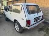 ВАЗ (Lada) Lada 2121 2008 года за 400 000 тг. в Тараз
