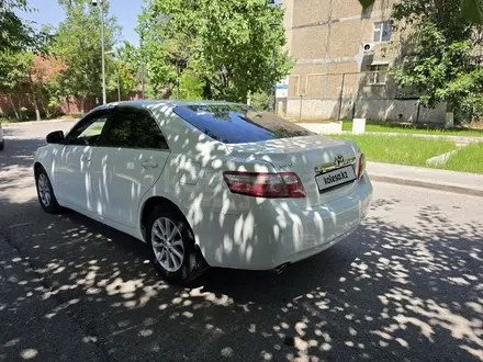 Toyota Camry 2010 года за 5 800 000 тг. в Шымкент – фото 3