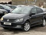 Volkswagen Polo 2015 года за 5 600 000 тг. в Актобе