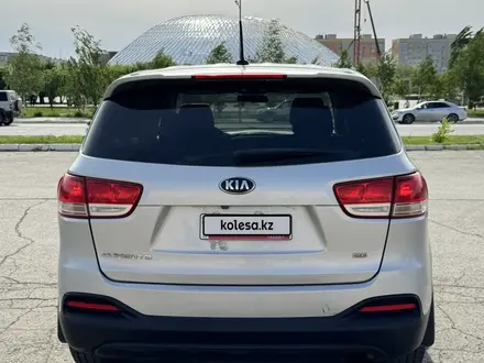 Kia Sorento 2015 года за 6 000 000 тг. в Уральск – фото 5