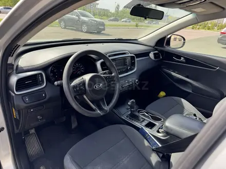 Kia Sorento 2015 года за 6 000 000 тг. в Уральск – фото 10