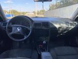 Volkswagen Golf 2001 годаүшін1 350 000 тг. в Актобе – фото 2
