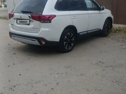 Mitsubishi Outlander 2015 года за 8 800 000 тг. в Павлодар – фото 5