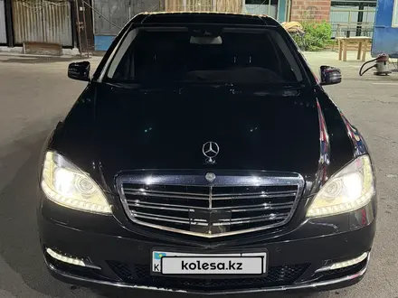 Mercedes-Benz S 500 2014 года за 13 500 000 тг. в Алматы