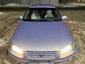 Toyota Camry 1998 года за 3 150 000 тг. в Актобе – фото 2