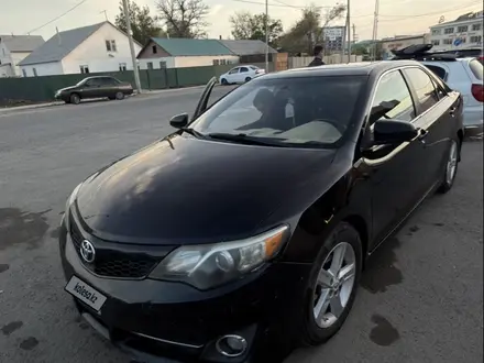 Toyota Camry 2013 года за 5 000 000 тг. в Актобе