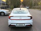 Hyundai Sonata 2022 года за 10 800 000 тг. в Алматы – фото 4