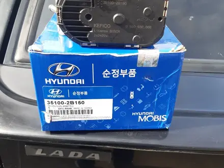Hyundai Accent дроссельная заслонка за 45 000 тг. в Алматы