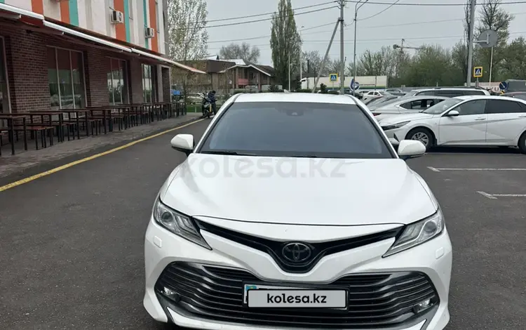 Toyota Camry 2018 годаүшін13 800 000 тг. в Алматы