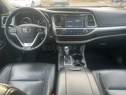 Toyota Highlander 2018 года за 15 500 000 тг. в Уральск – фото 10