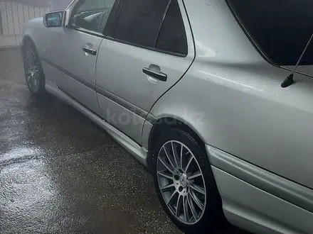 Mercedes-Benz C 220 1996 года за 3 400 000 тг. в Алматы – фото 13