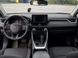 Toyota RAV4 2020 года за 9 400 000 тг. в Актобе – фото 4