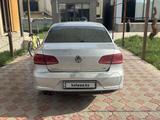 Volkswagen Passat 2011 года за 4 700 000 тг. в Шымкент – фото 2
