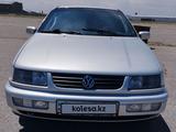 Volkswagen Passat 1996 годаүшін2 100 000 тг. в Тараз