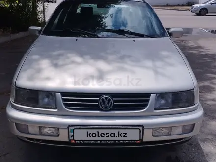 Volkswagen Passat 1996 года за 2 100 000 тг. в Тараз – фото 11