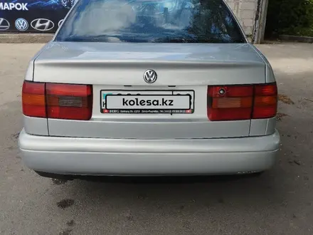 Volkswagen Passat 1996 года за 2 100 000 тг. в Тараз – фото 14