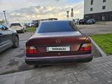 Mercedes-Benz E 260 1991 года за 1 600 000 тг. в Астана – фото 2