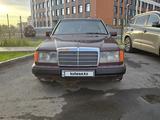 Mercedes-Benz E 260 1991 года за 1 700 000 тг. в Астана