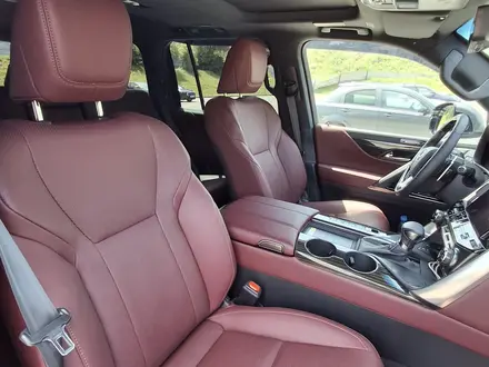 Lexus LX 600 2025 года за 78 000 000 тг. в Алматы – фото 18