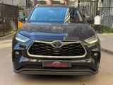 Toyota Highlander 2020 года за 26 900 000 тг. в Астана
