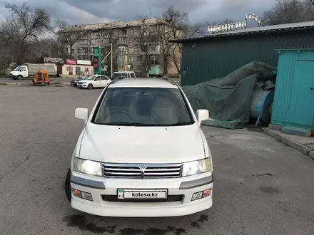 Mitsubishi Chariot 1998 года за 2 300 000 тг. в Алматы – фото 3