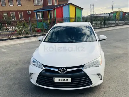 Toyota Camry 2015 года за 6 400 000 тг. в Атырау – фото 2