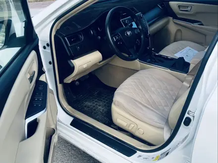 Toyota Camry 2015 года за 6 400 000 тг. в Атырау – фото 6