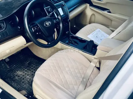 Toyota Camry 2015 года за 6 400 000 тг. в Атырау – фото 8