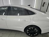 Hyundai Sonata 2021 годаүшін11 800 000 тг. в Петропавловск – фото 4