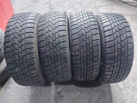 205/55R16 Goodyear Ice Navi 6 за 80 000 тг. в Алматы