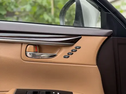Lexus ES 250 2017 года за 16 300 000 тг. в Алматы – фото 16