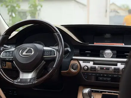 Lexus ES 250 2017 года за 16 300 000 тг. в Алматы – фото 7