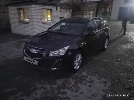 Chevrolet Cruze 2013 года за 5 700 000 тг. в Актобе – фото 2