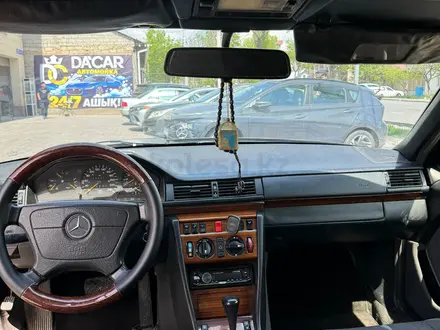 Mercedes-Benz E 220 1995 года за 2 500 000 тг. в Шымкент – фото 7