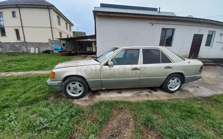 Mercedes-Benz E 200 1990 годаүшін800 000 тг. в Алматы