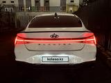 Hyundai Elantra 2021 года за 8 300 000 тг. в Алматы – фото 4