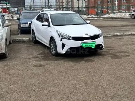 Kia Rio 2021 года за 6 999 999 тг. в Костанай