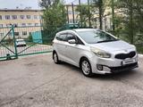 Kia Carens 2013 года за 6 100 000 тг. в Астана – фото 2