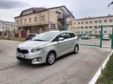 Kia Carens 2013 года за 6 100 000 тг. в Астана