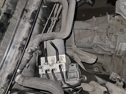 Вакуум с цилиндром на Audi A8 D4 за 811 тг. в Шымкент – фото 8