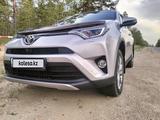 Toyota RAV4 2017 годаүшін15 200 000 тг. в Семей – фото 3