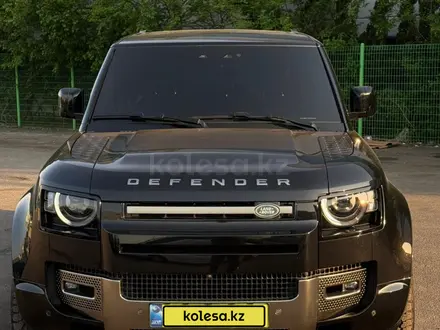 Land Rover Defender Outbound 2025 года за 46 200 000 тг. в Алматы – фото 11