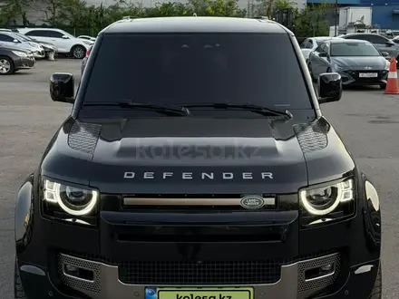 Land Rover Defender Outbound 2025 года за 46 200 000 тг. в Алматы – фото 4