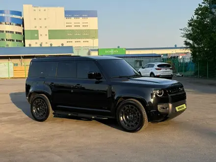 Land Rover Defender Outbound 2025 года за 46 200 000 тг. в Алматы – фото 3